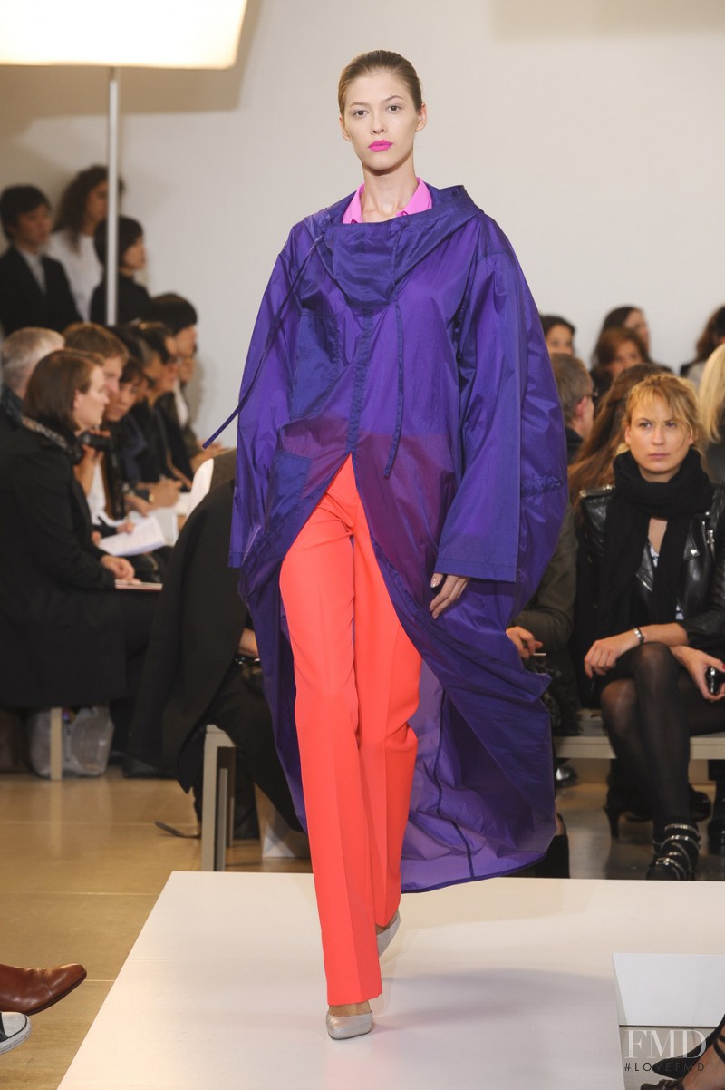 Yulia Kharlapanova featured in  the Jil Sander fashion show for Spring/Summer 2011