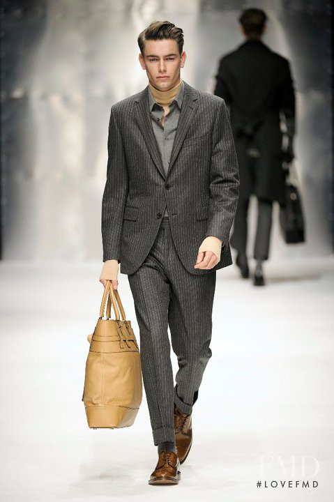 DAKS fashion show for Autumn/Winter 2010