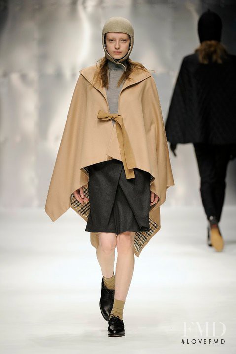 DAKS fashion show for Autumn/Winter 2010