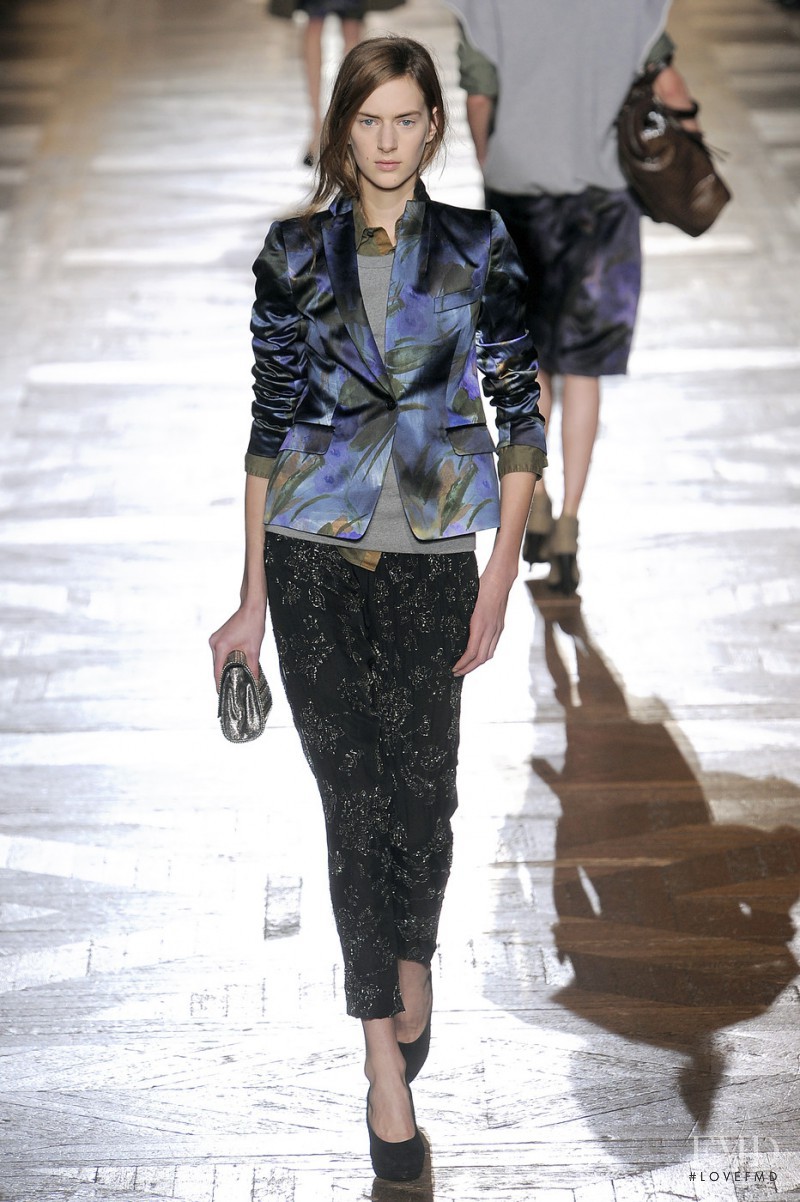Carla Gebhart featured in  the Dries van Noten fashion show for Autumn/Winter 2010