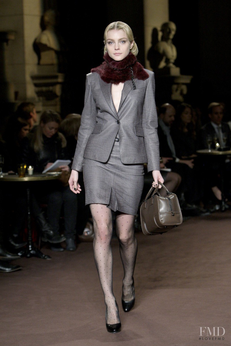 Loewe fashion show for Autumn/Winter 2010