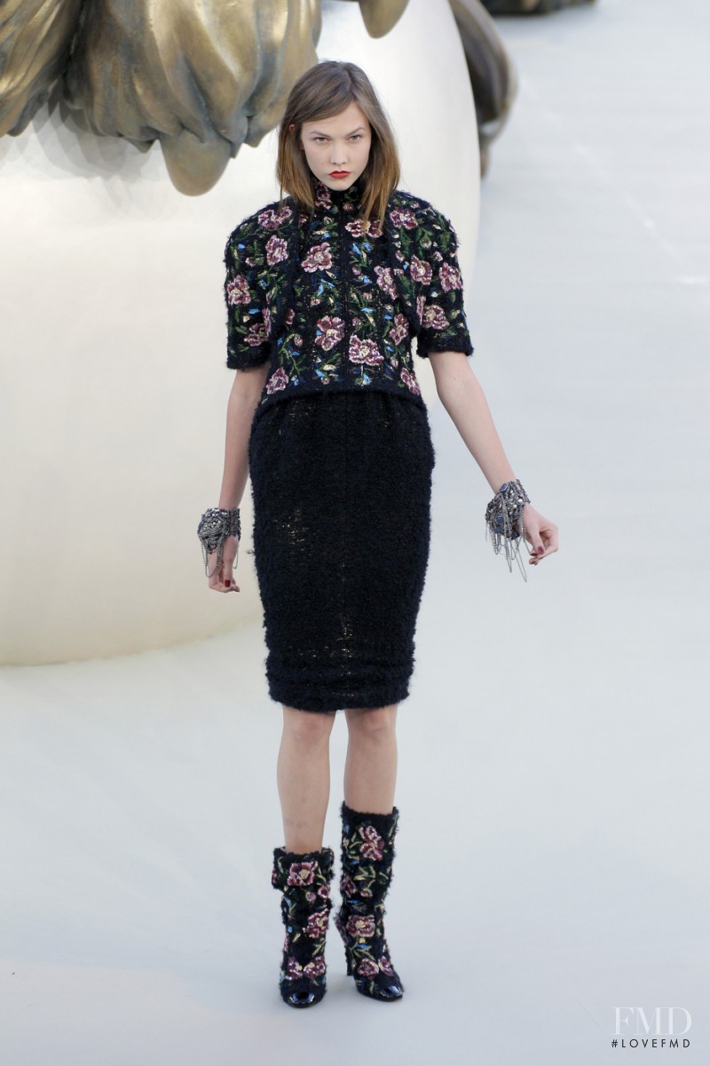 Karlie Kloss featured in  the Chanel Haute Couture fashion show for Autumn/Winter 2010