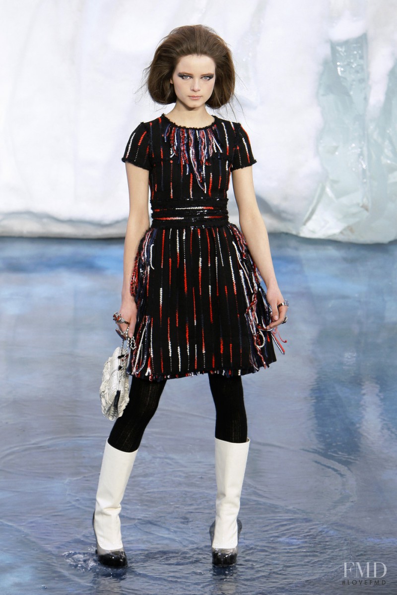 Anna de Rijk featured in  the Chanel fashion show for Autumn/Winter 2010