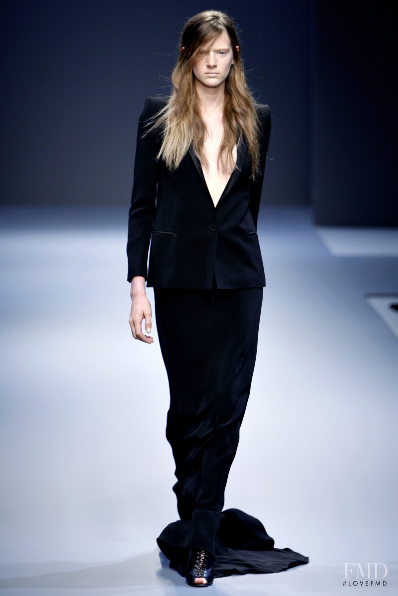Carla Gebhart featured in  the Hakaan fashion show for Spring/Summer 2011