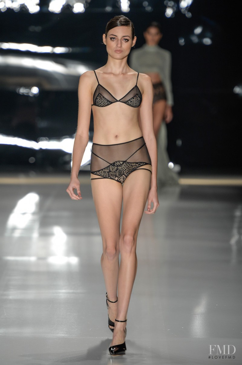 Bruna Ludtke featured in  the Adriana Degreas fashion show for Spring/Summer 2015