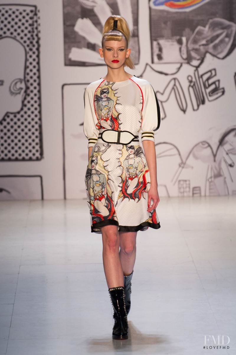 Ola Munik featured in  the Tsumori Chisato fashion show for Autumn/Winter 2015