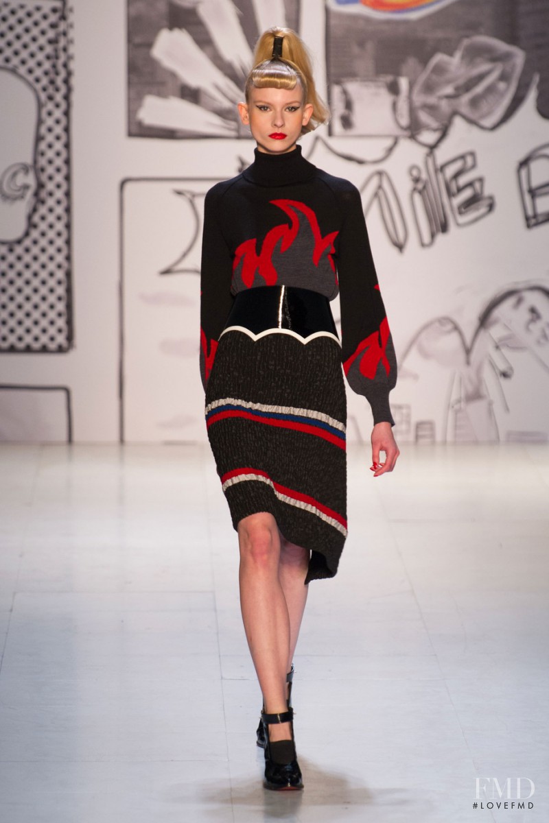 Ola Munik featured in  the Tsumori Chisato fashion show for Autumn/Winter 2015