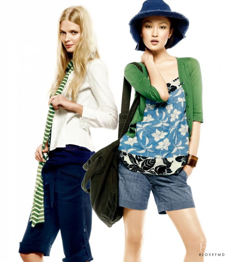 Du Juan featured in  the Gap advertisement for Spring/Summer 2008
