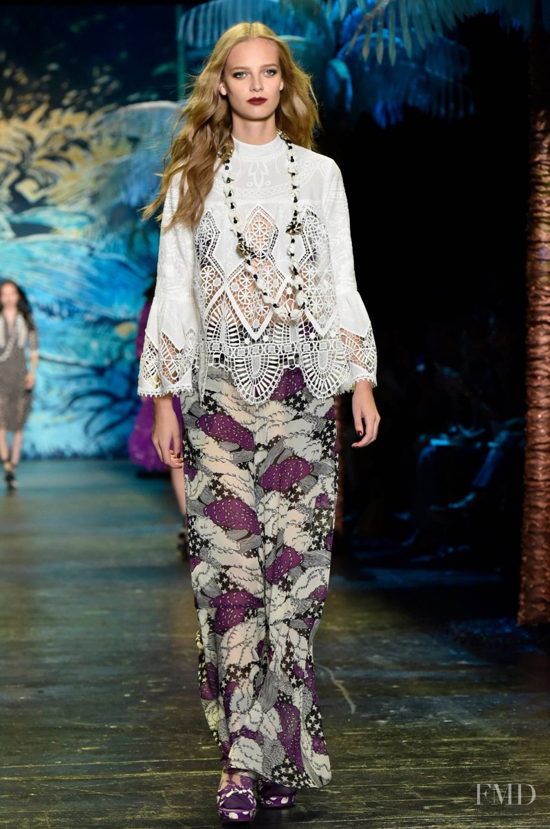 Ine Neefs featured in  the Anna Sui fashion show for Spring/Summer 2016