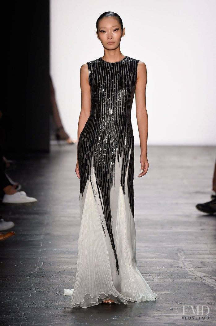 Carmen Marc Valvo fashion show for Spring/Summer 2016