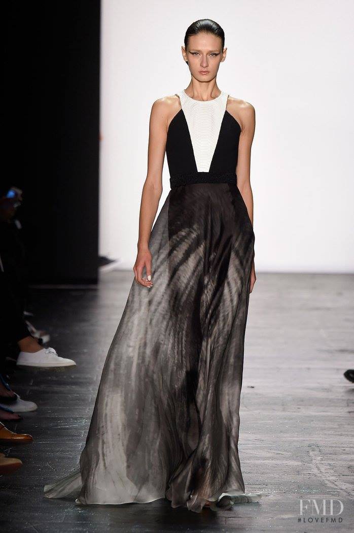 Carmen Marc Valvo fashion show for Spring/Summer 2016