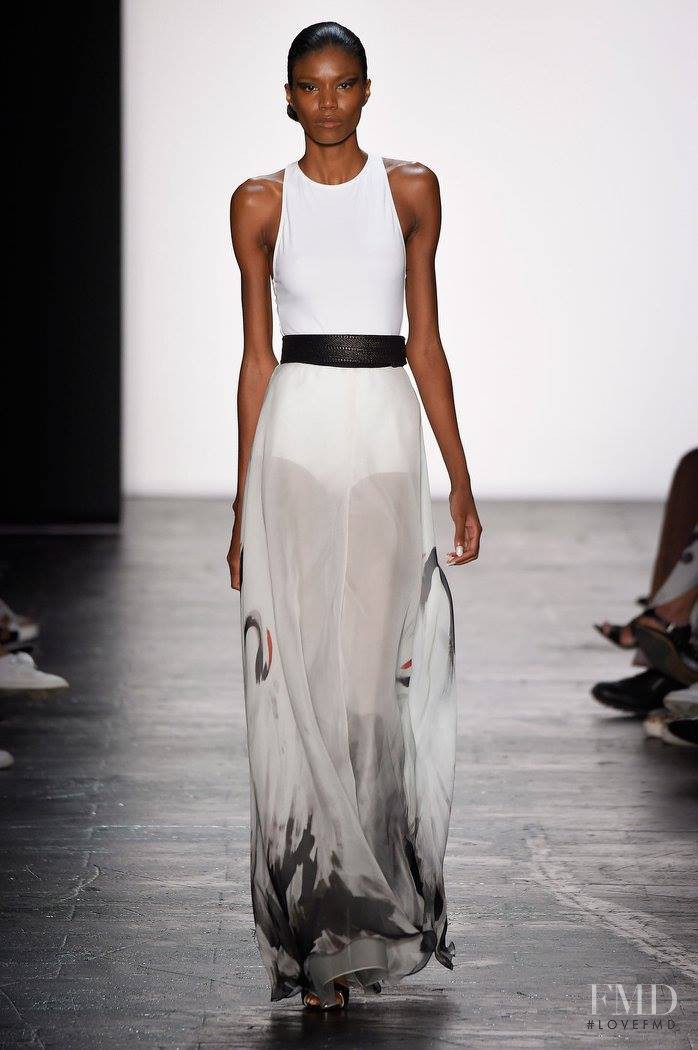 Carmen Marc Valvo fashion show for Spring/Summer 2016