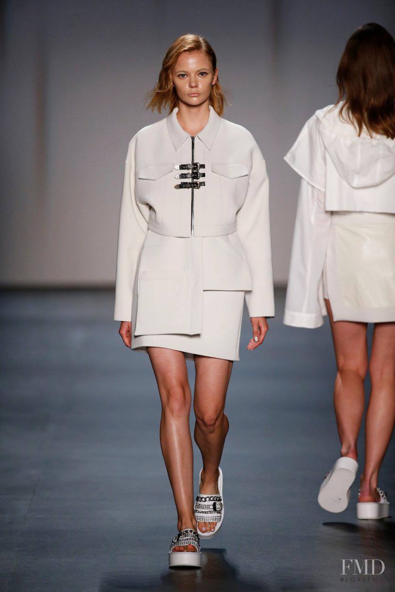 Concept Korea Kaal Eisuktae fashion show for Spring/Summer 2016