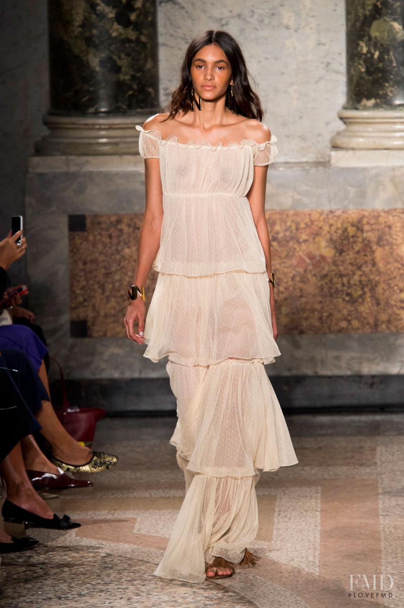 Hanne Linhares featured in  the be Blumarine fashion show for Spring/Summer 2016