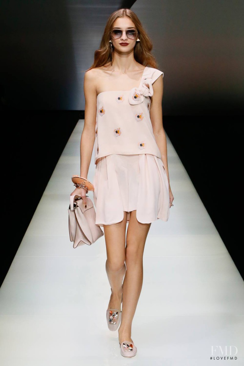 Emporio Armani fashion show for Spring/Summer 2016