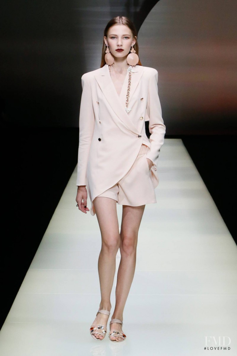 Emporio Armani fashion show for Spring/Summer 2016