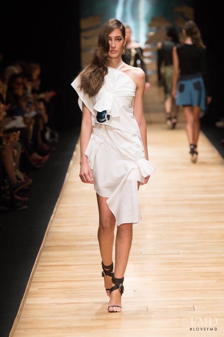 Guy Laroche fashion show for Spring/Summer 2016