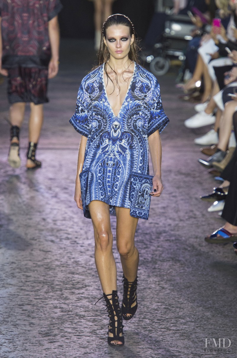 Julien Macdonald fashion show for Spring/Summer 2016