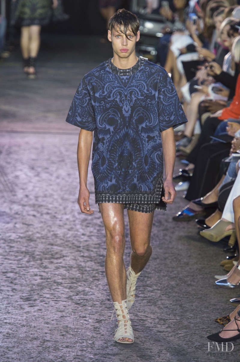 Julien Macdonald fashion show for Spring/Summer 2016