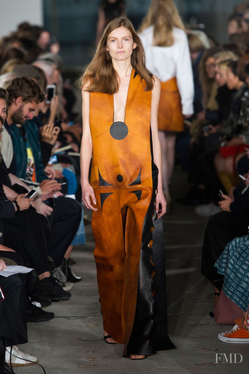 Sophie Kanny featured in  the Thomas Tait fashion show for Spring/Summer 2016