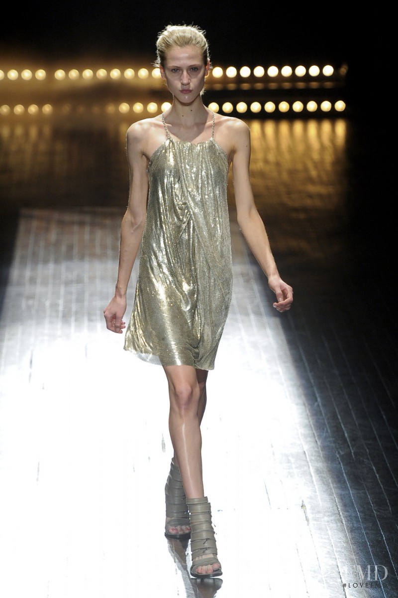 Alicia Kuczman featured in  the A.F. Vandevorst fashion show for Spring/Summer 2011