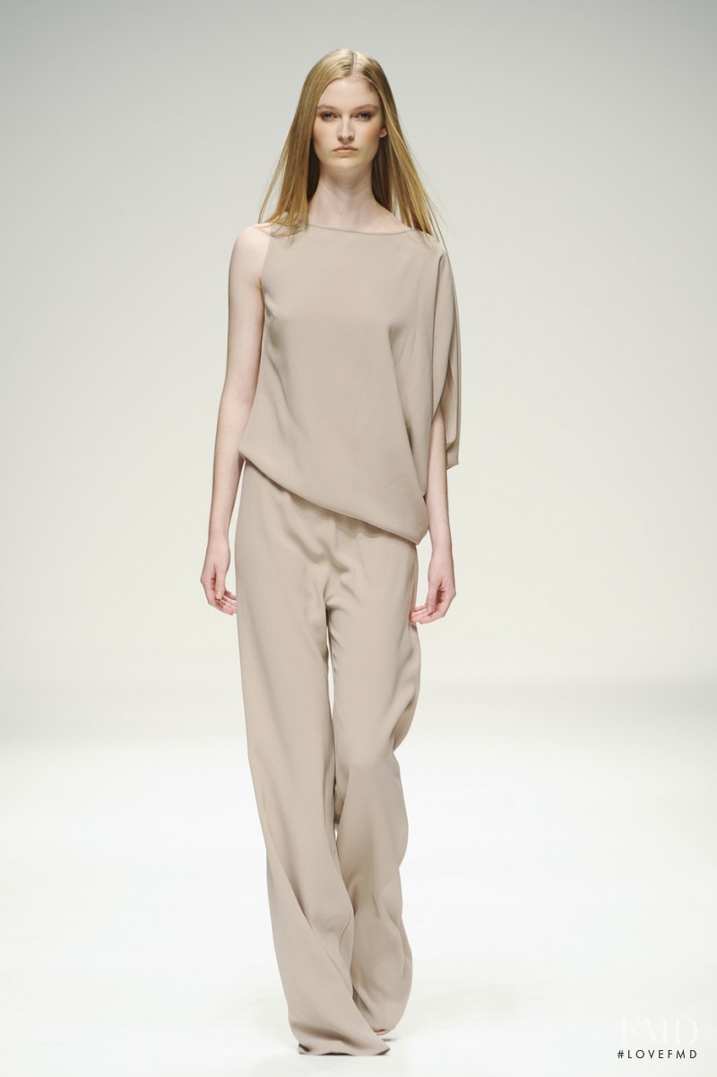 Maria Grachvogel fashion show for Spring/Summer 2011