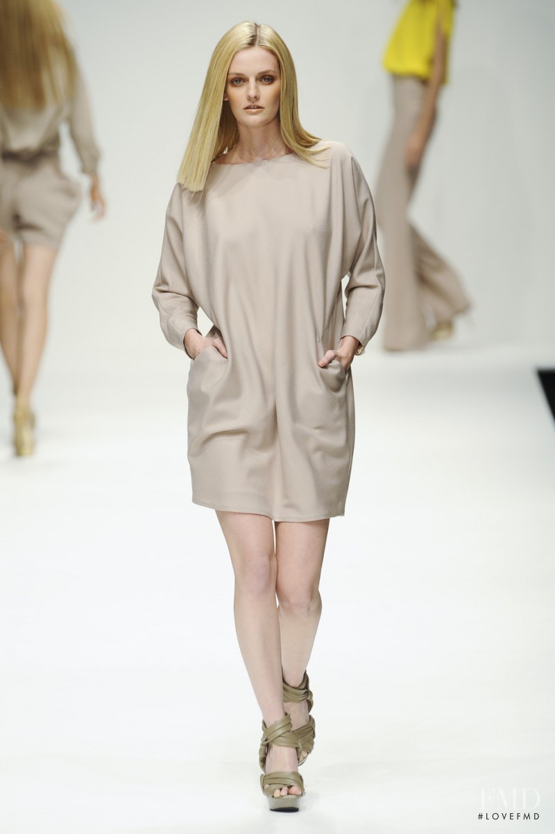 Maria Grachvogel fashion show for Spring/Summer 2011