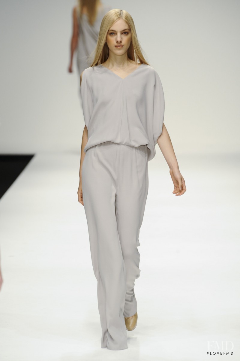 Maria Grachvogel fashion show for Spring/Summer 2011