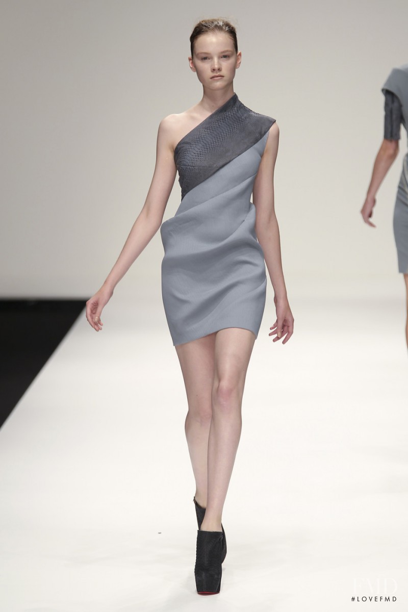 Todd Lynn fashion show for Spring/Summer 2011