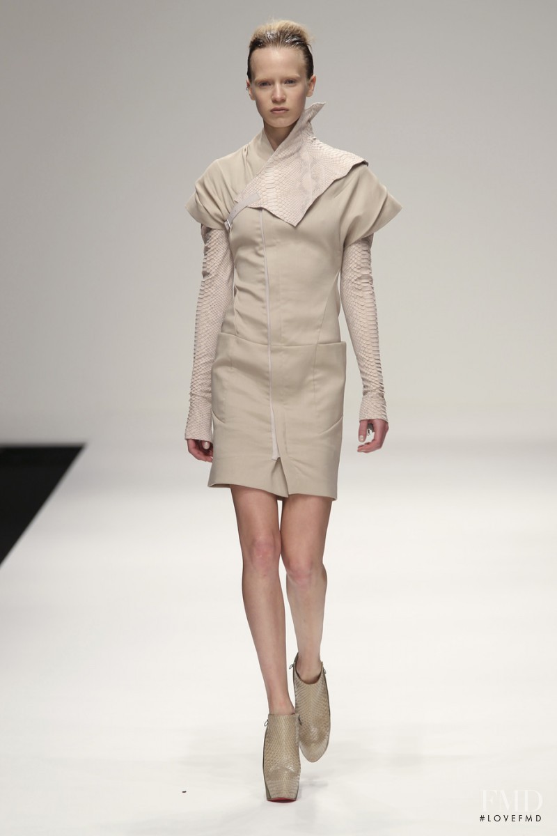 Todd Lynn fashion show for Spring/Summer 2011
