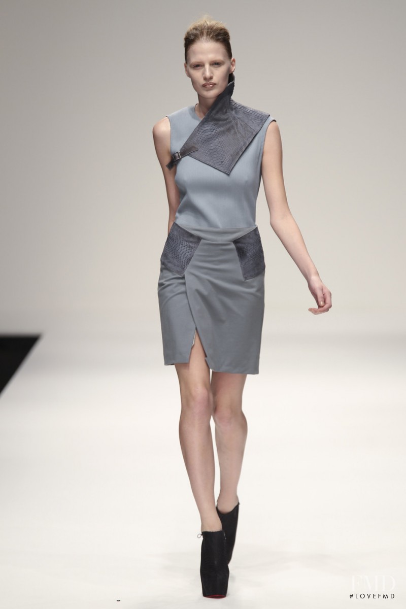 Todd Lynn fashion show for Spring/Summer 2011