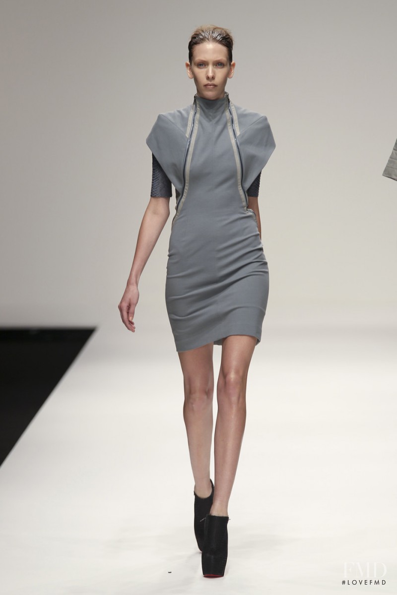 Todd Lynn fashion show for Spring/Summer 2011