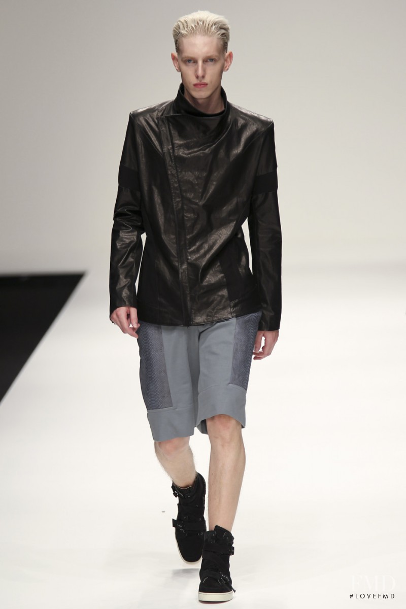 Todd Lynn fashion show for Spring/Summer 2011