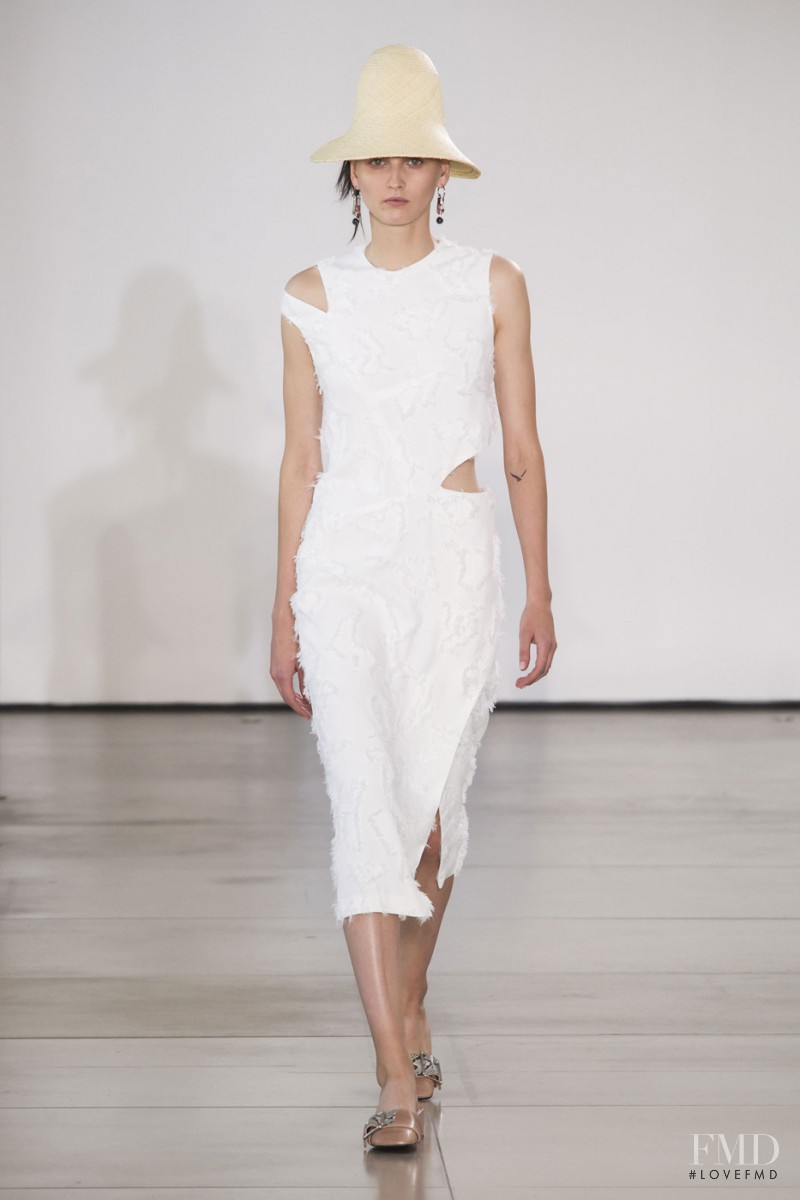 Katlin Aas featured in  the Jil Sander fashion show for Spring/Summer 2016