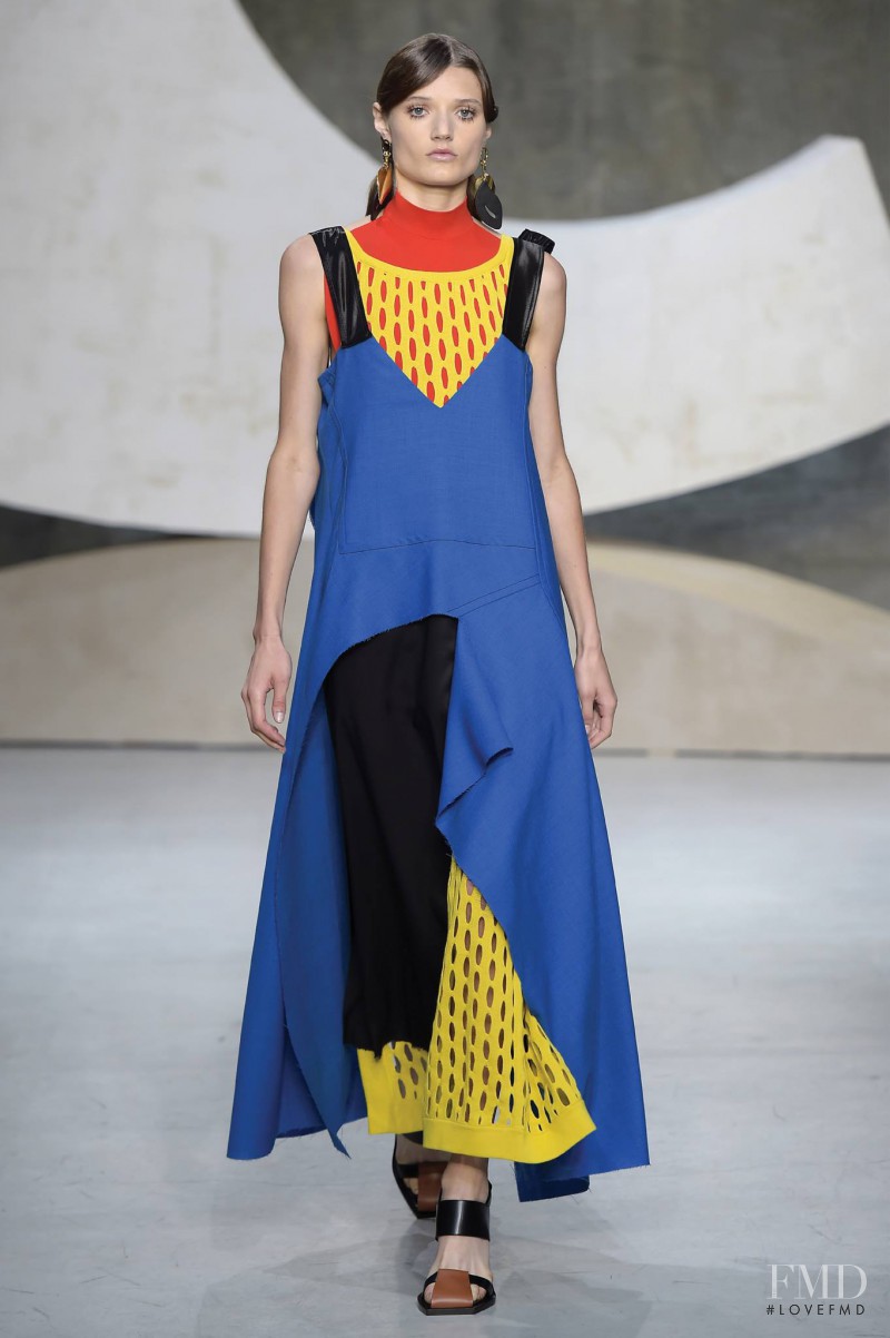 Olivia Jansing featured in  the Marni fashion show for Spring/Summer 2016
