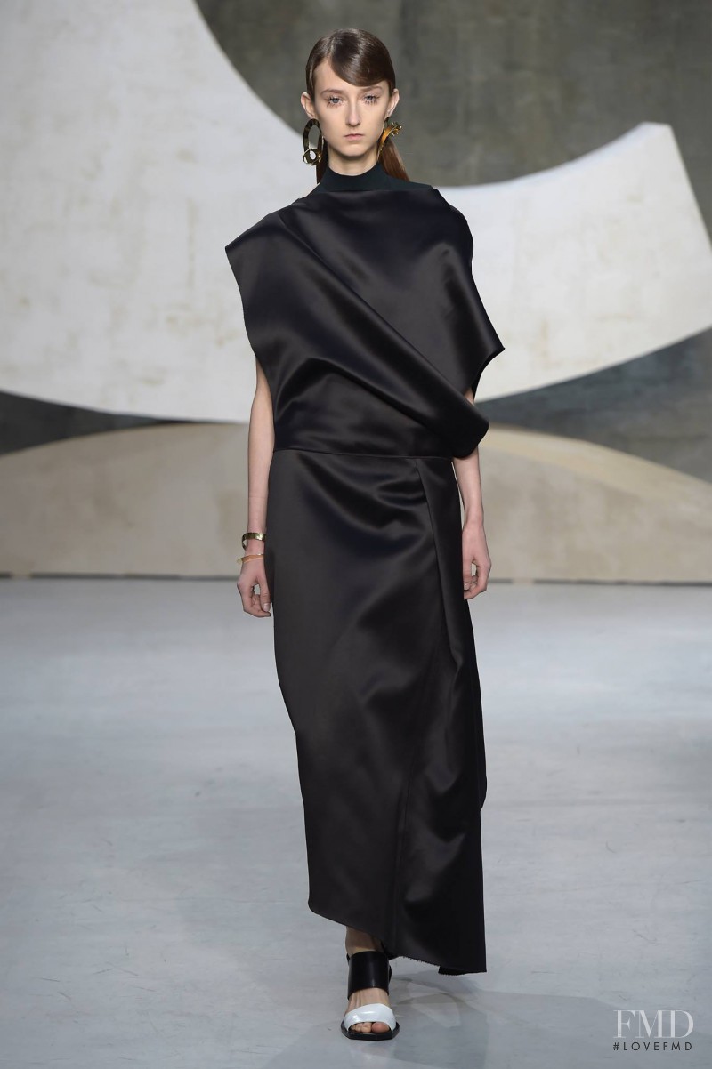 Klementyna Dmowska featured in  the Marni fashion show for Spring/Summer 2016