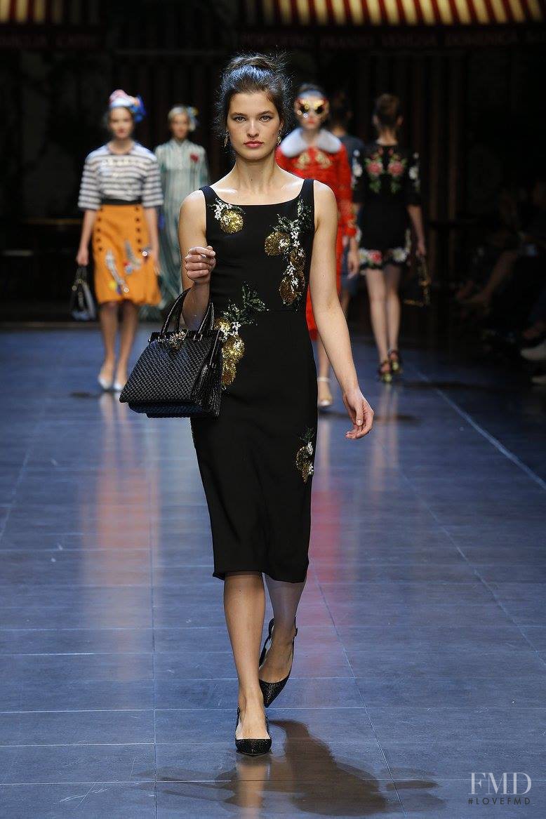Julia van Os featured in  the Dolce & Gabbana fashion show for Spring/Summer 2016