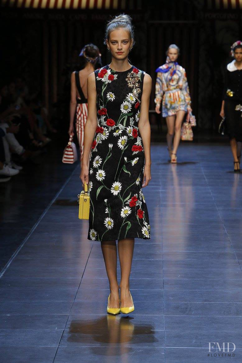 Ine Neefs featured in  the Dolce & Gabbana fashion show for Spring/Summer 2016