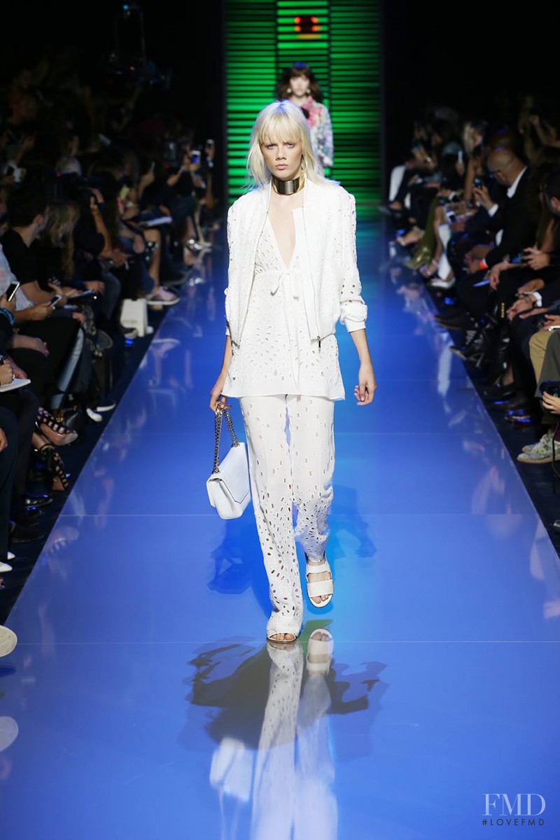 Elie Saab fashion show for Spring/Summer 2016