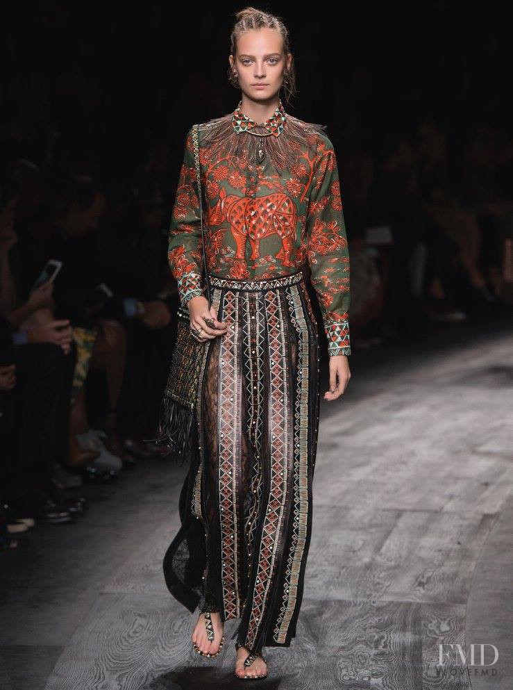 Ine Neefs featured in  the Valentino fashion show for Spring/Summer 2016