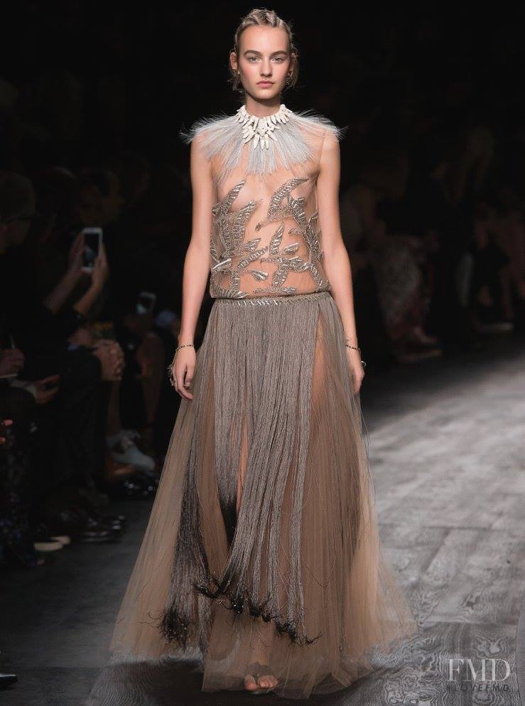 Maartje Verhoef featured in  the Valentino fashion show for Spring/Summer 2016