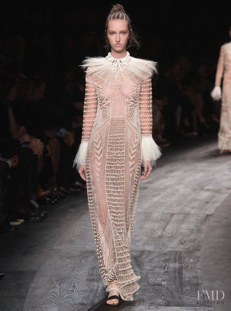 Liza Ostanina featured in  the Valentino fashion show for Spring/Summer 2016