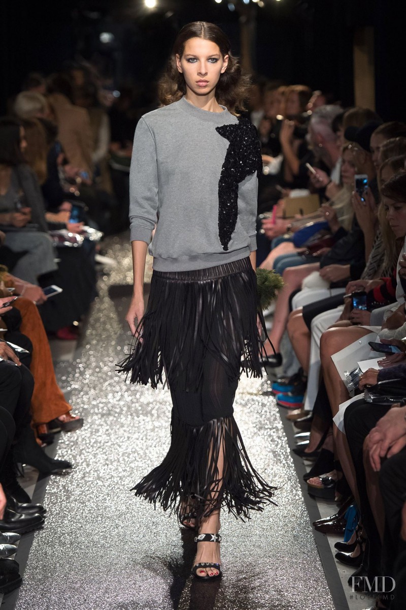 Alice Metza featured in  the Sonia Rykiel fashion show for Spring/Summer 2016