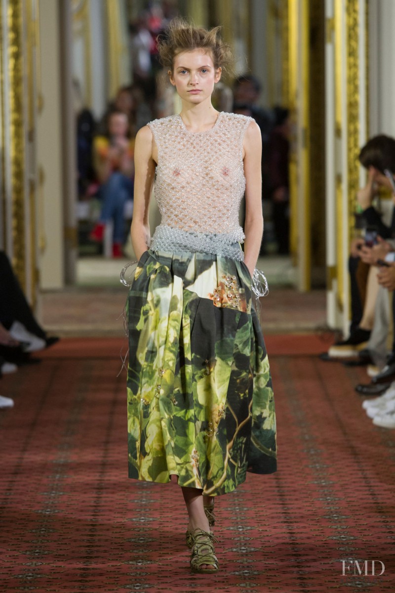 Sophie Kanny featured in  the Simone Rocha fashion show for Spring/Summer 2016