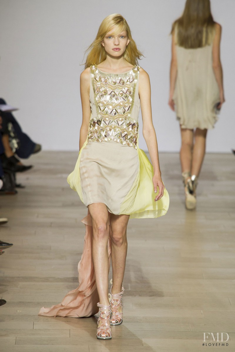 Barbora Bruskova featured in  the Antonio Berardi fashion show for Spring/Summer 2016