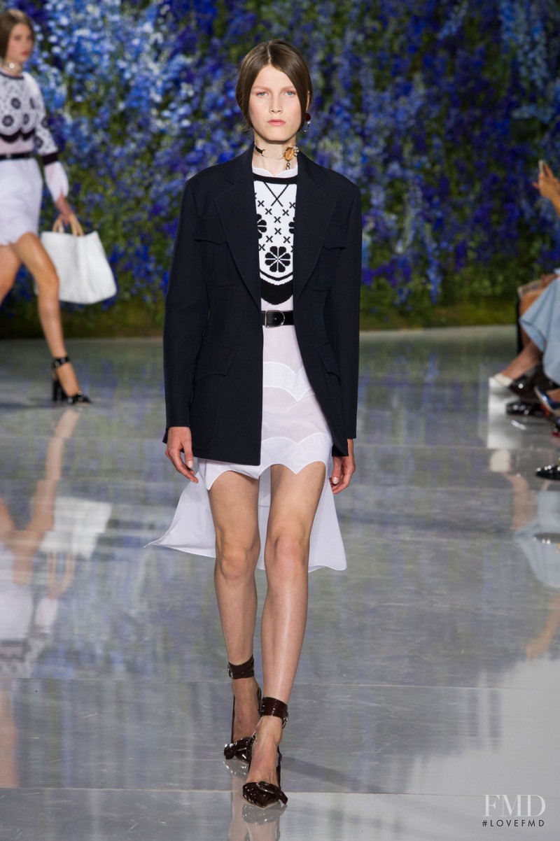 Tessa Bruinsma featured in  the Christian Dior fashion show for Spring/Summer 2016