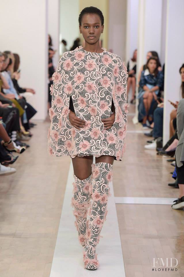 Emanuel Ungaro fashion show for Spring/Summer 2016