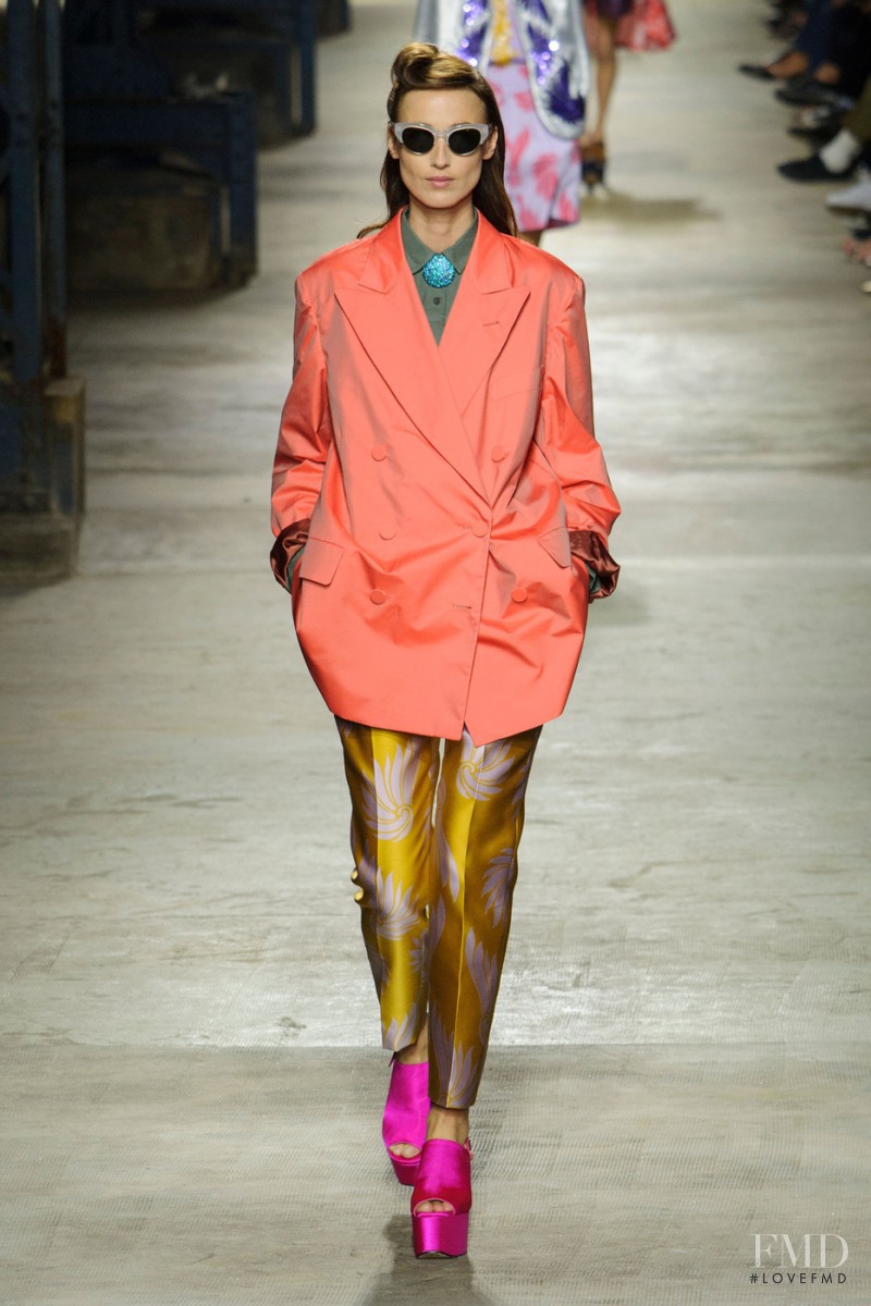 Sylvia van der Klooster featured in  the Dries van Noten fashion show for Spring/Summer 2016