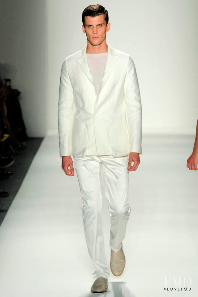 Son Jung Wan fashion show for Spring/Summer 2014