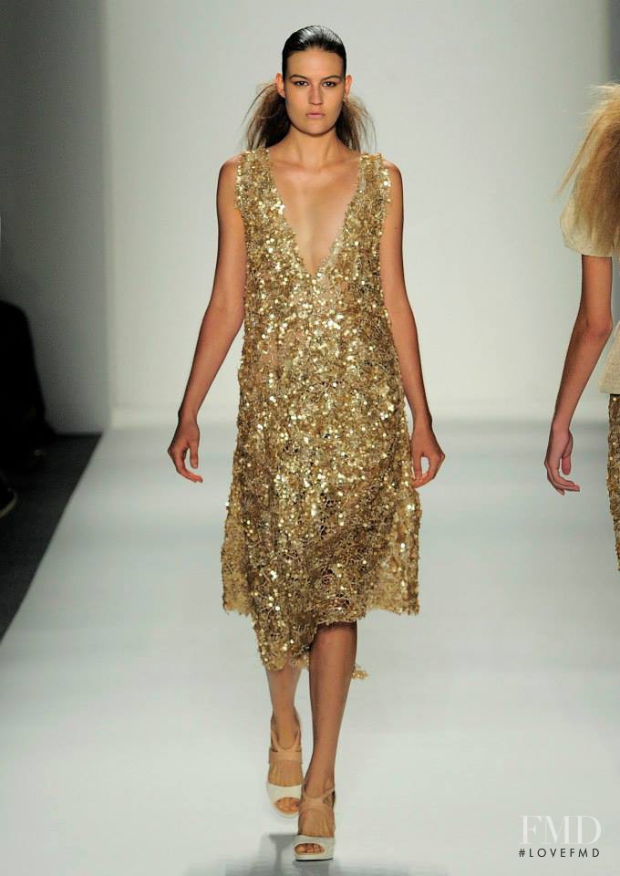Son Jung Wan fashion show for Spring/Summer 2014
